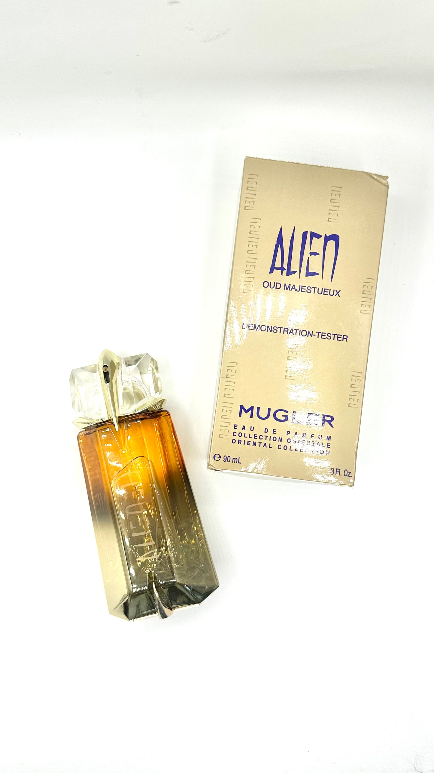 ALIEN OUD MAJESTUEUX