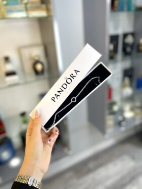 GOURMETTE PANDORA NOIR AVEC BOITE