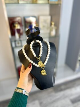 DUO BRACELET ET CHAINE PERLE COQUILLSGE