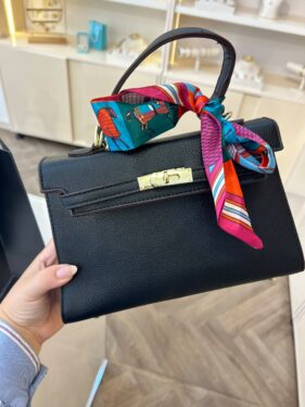 SAC HERMES KELLY NOIR 22cm